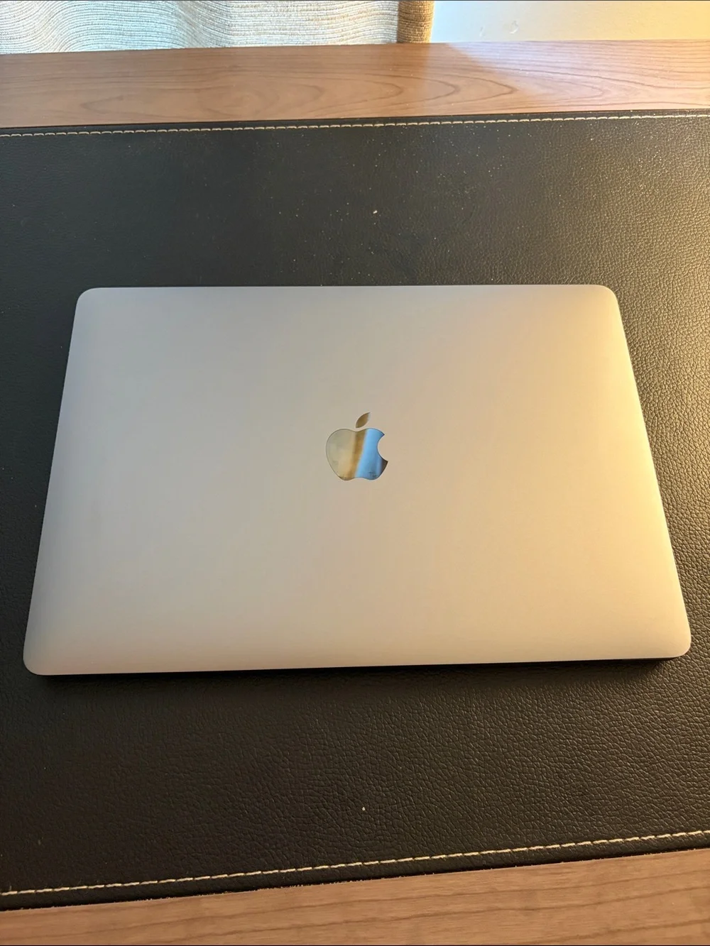 Apple MacBook Air 13-inch M1